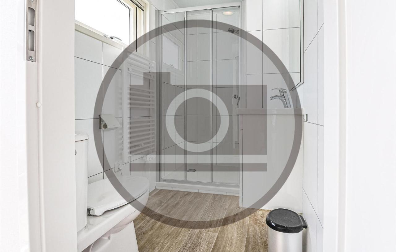Stunning Ship In Aalsmeer With Kitchen Exteriör bild